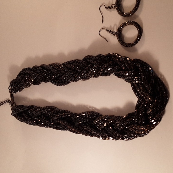 Braided Mesh Necklace Earing Set - Picture 4 of 6